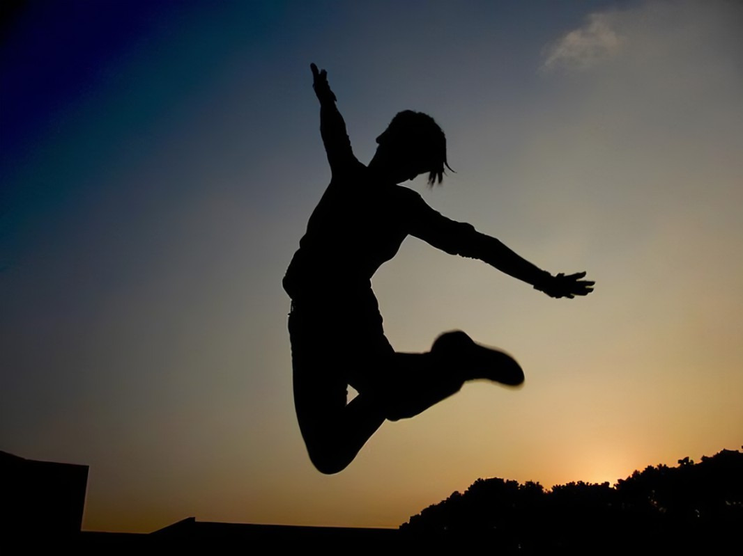 高调的言辞 高调的言辞